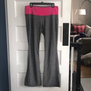 Lululemon groove pant flared